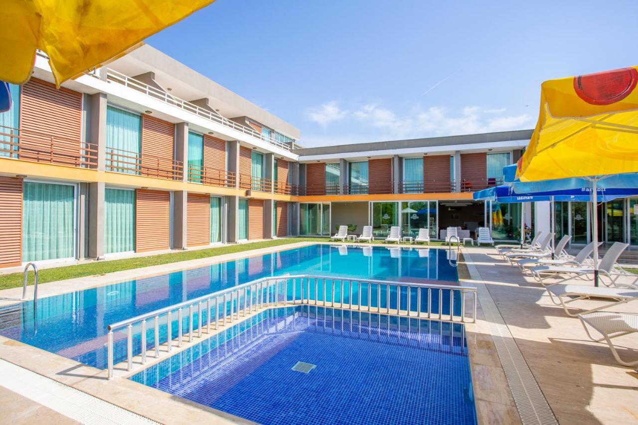 Zeytin Bahcesi Hotel Iznik Bagian luar foto